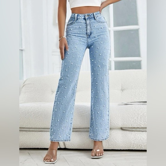 High-Waisted Pearl Jeans (Medium) - Picture 5 of 6